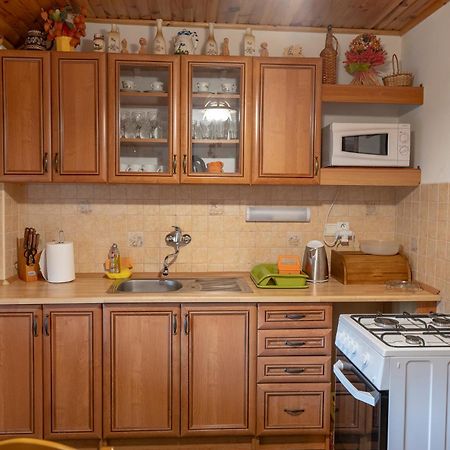 Aspen Apartment Nova Lesna Bagian luar foto