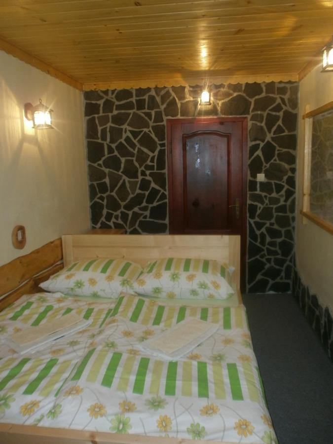 Aspen Apartment Nova Lesna Bagian luar foto