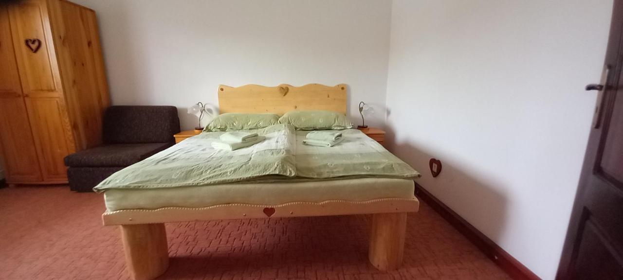 Aspen Apartment Nova Lesna Bagian luar foto