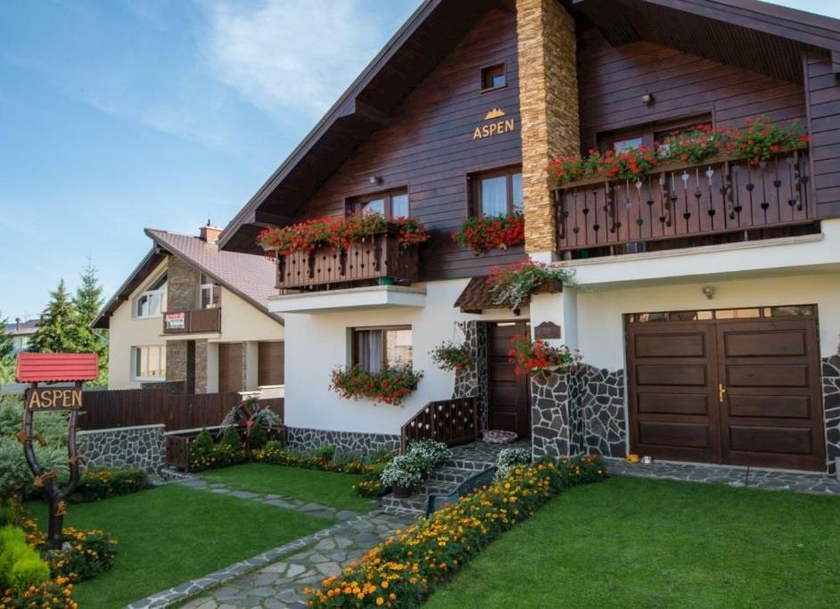 Aspen Apartment Nova Lesna Bagian luar foto