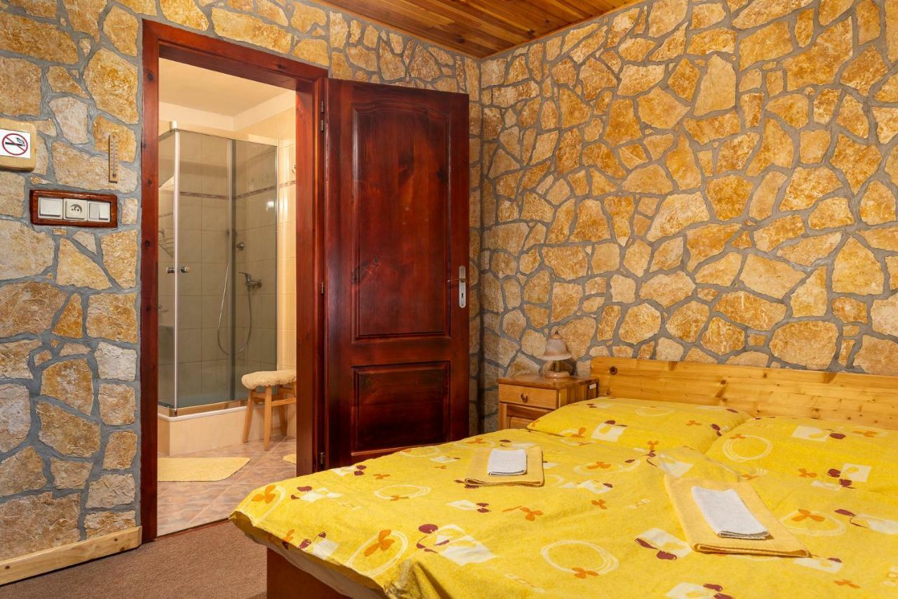 Aspen Apartment Nova Lesna Bagian luar foto